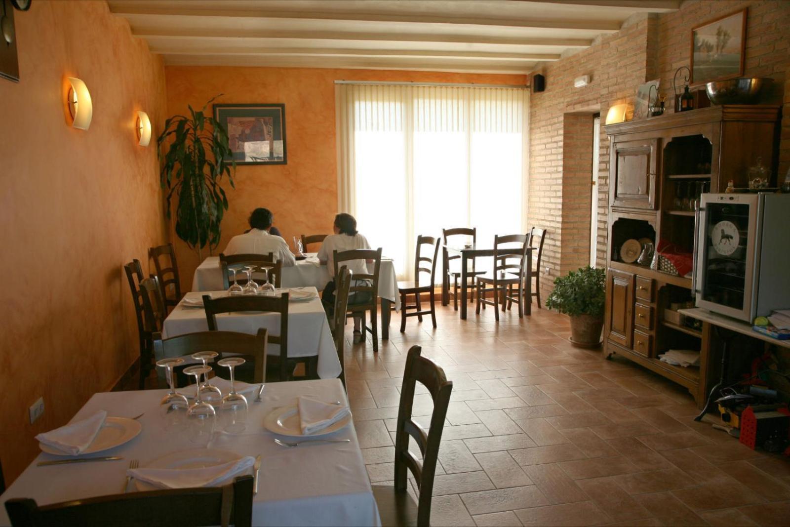 Hostal La Fuente Buera Eksteriør bilde