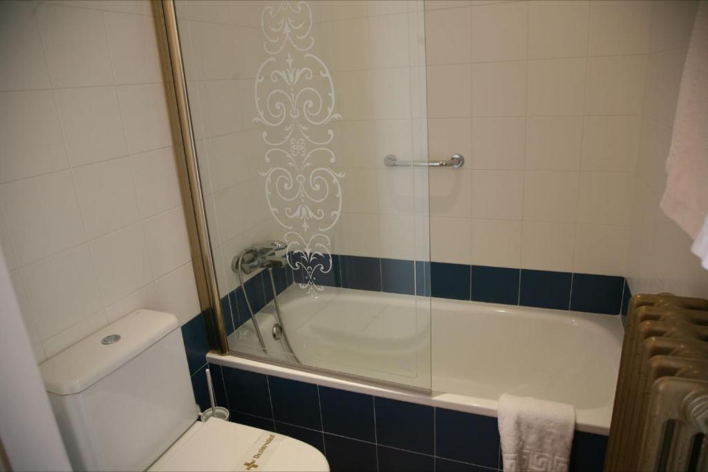 Hostal La Fuente Buera Eksteriør bilde
